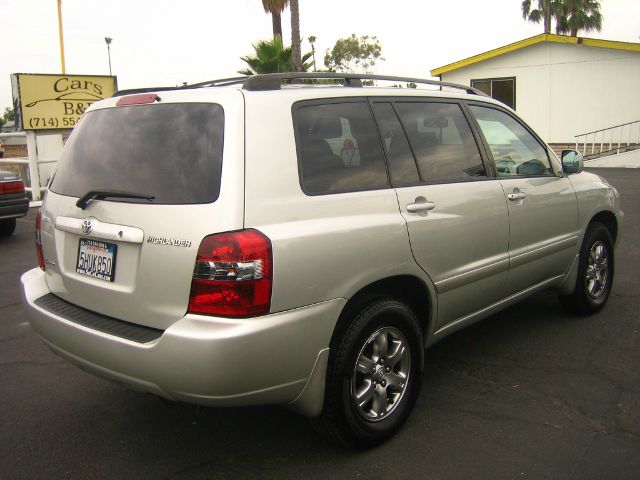 2004 Toyota Highlander 340 Wedge