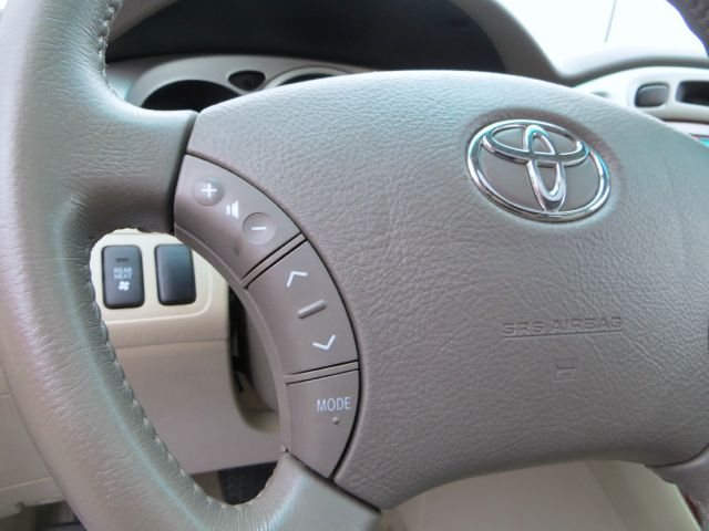 2004 Toyota Highlander 340 Wedge