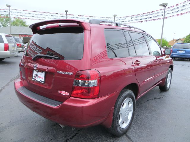 2004 Toyota Highlander 340 Wedge