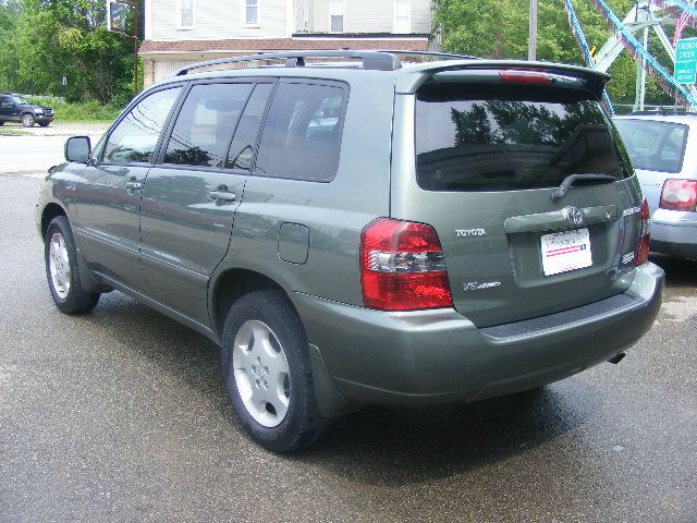 2004 Toyota Highlander 340 Wedge