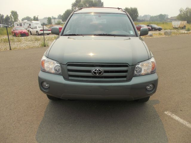 2004 Toyota Highlander 340 Wedge