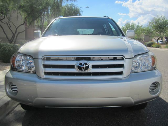 2004 Toyota Highlander QUAD CAB W