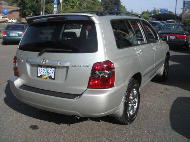 2004 Toyota Highlander Ram 3500 Diesel 2-WD