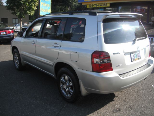 2004 Toyota Highlander Ram 3500 Diesel 2-WD