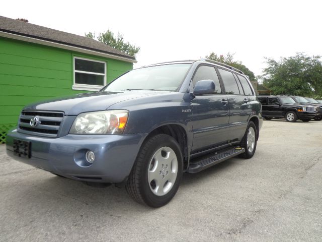 2004 Toyota Highlander QUAD CAB W