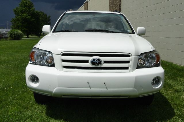 2004 Toyota Highlander 340 Wedge