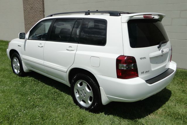 2004 Toyota Highlander 340 Wedge