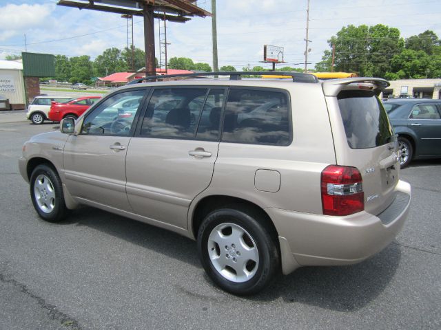 2004 Toyota Highlander 340 Wedge