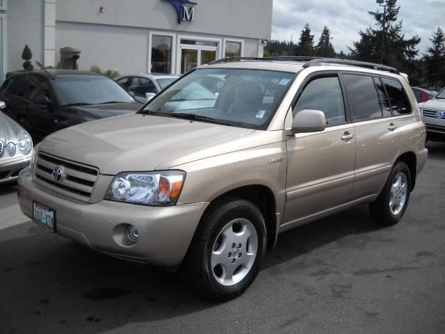 2004 Toyota Highlander 2D