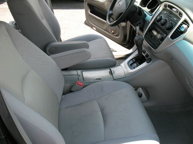 2004 Toyota Highlander QUAD CAB W