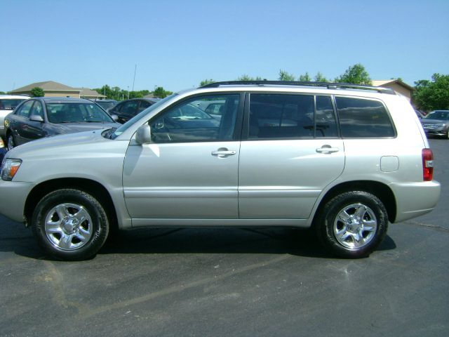 2005 Toyota Highlander Ram 3500 Diesel 2-WD