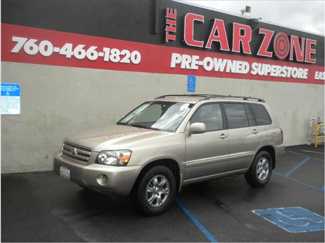 2005 Toyota Highlander 2 Dr SC2 Coupe