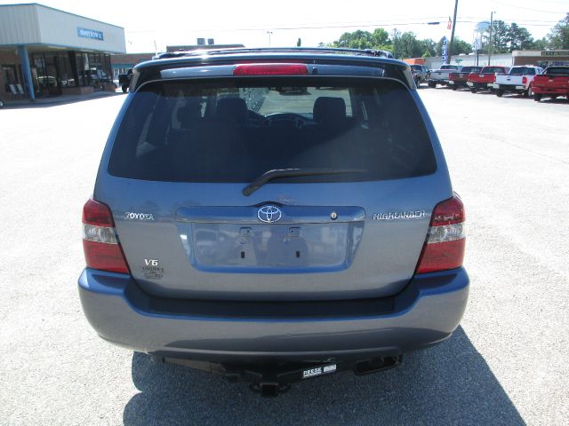 2005 Toyota Highlander SLT 25