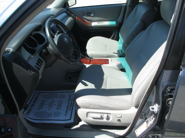 2005 Toyota Highlander SLT 25