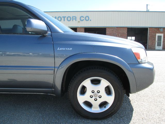 2005 Toyota Highlander SLT 25