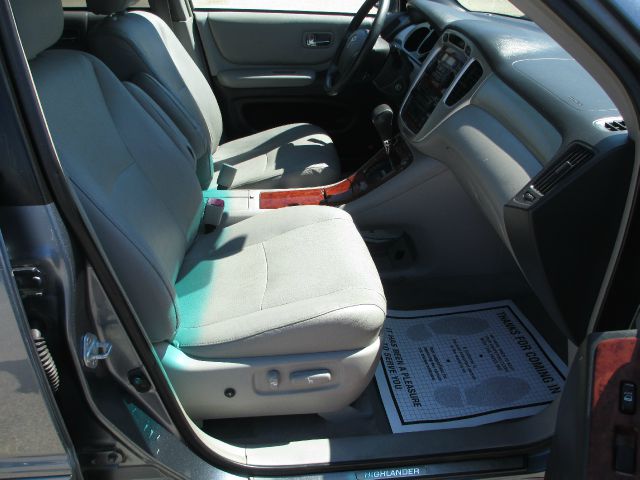 2005 Toyota Highlander SLT 25