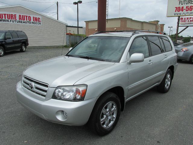 2005 Toyota Highlander 4dr 1500 4WD SLT 4x4 SUV