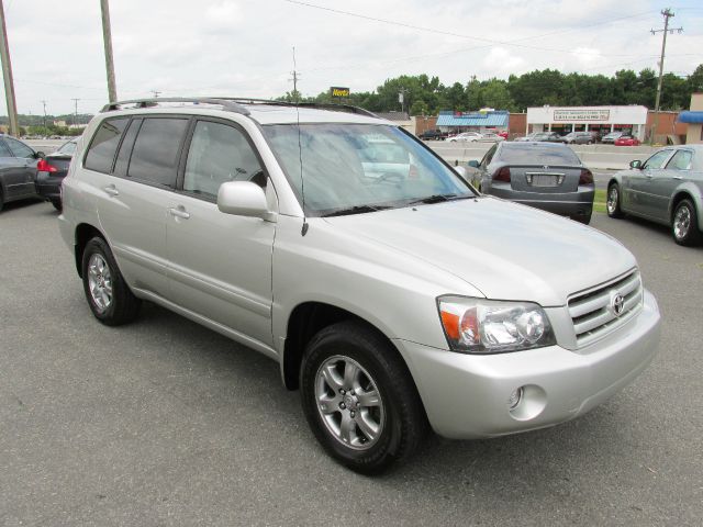 2005 Toyota Highlander 4dr 1500 4WD SLT 4x4 SUV