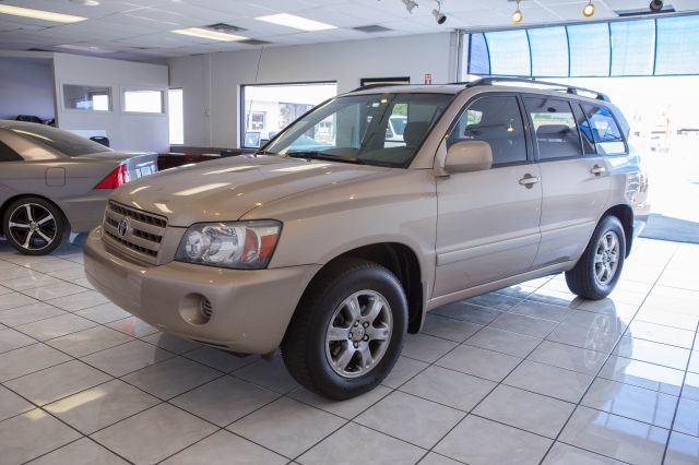 2005 Toyota Highlander QUAD CAB W