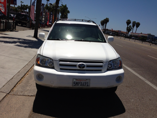 2005 Toyota Highlander QUAD CAB W