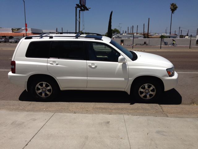 2005 Toyota Highlander QUAD CAB W