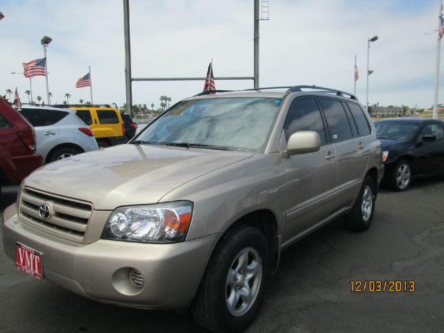 2005 Toyota Highlander QUAD CAB W