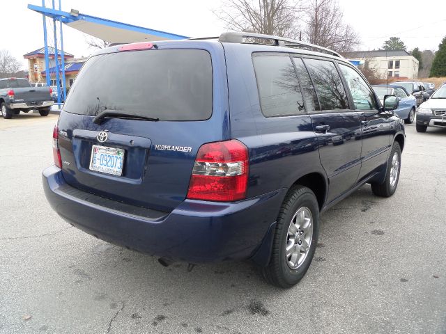 2005 Toyota Highlander Ram 3500 Diesel 2-WD