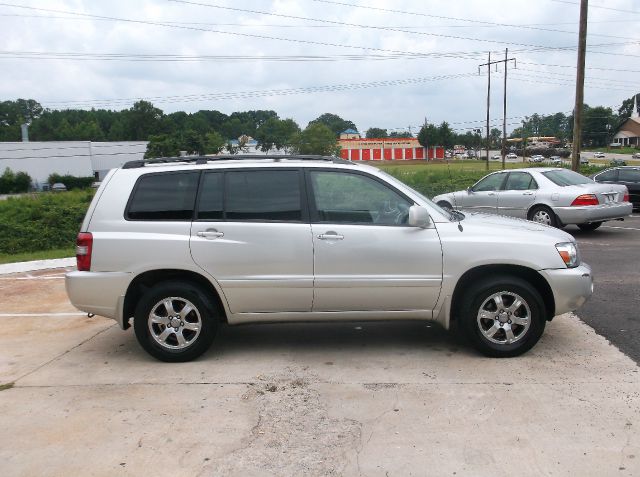 2005 Toyota Highlander 340 Wedge