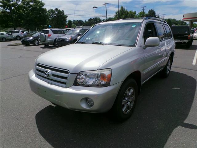 2005 Toyota Highlander Base