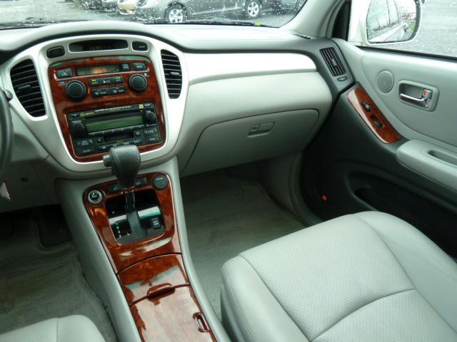 2005 Toyota Highlander SLT 25