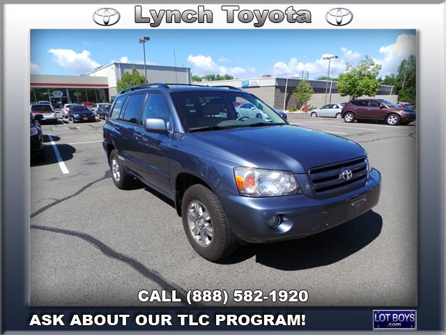 2005 Toyota Highlander Base