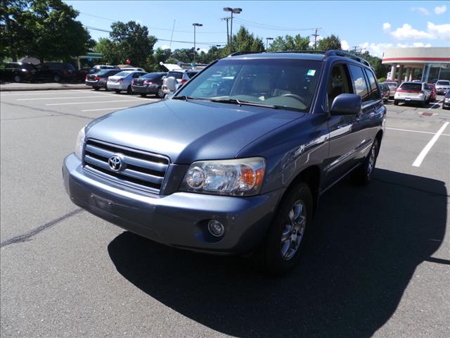 2005 Toyota Highlander Base