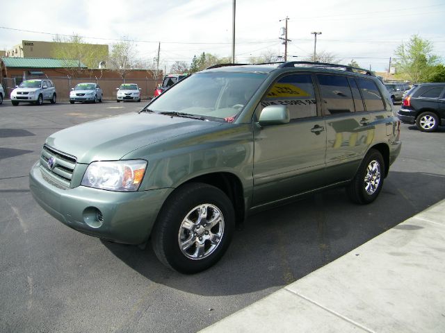 2005 Toyota Highlander QUAD CAB W