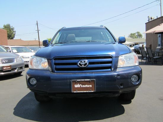 2005 Toyota Highlander QUAD CAB W