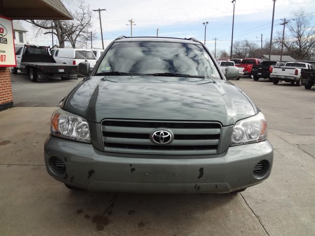 2005 Toyota Highlander QUAD CAB W