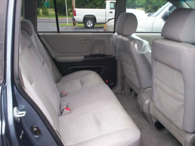 2005 Toyota Highlander Unknown