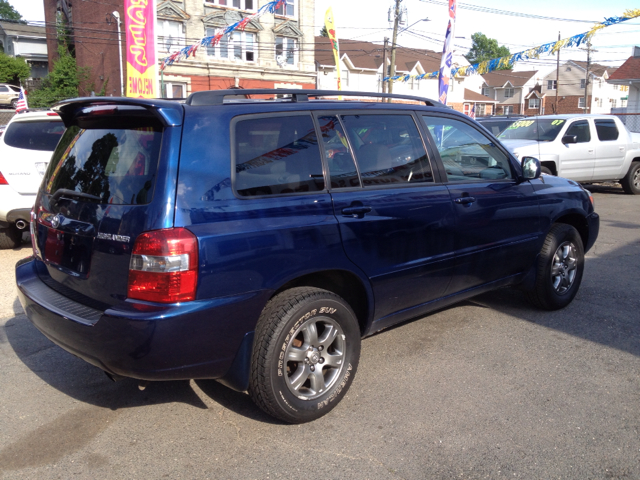 2005 Toyota Highlander Ram 3500 Diesel 2-WD