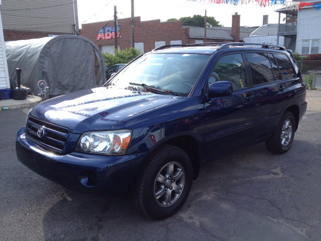 2005 Toyota Highlander Ram 3500 Diesel 2-WD