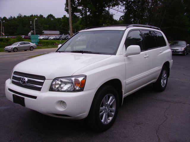 2006 Toyota Highlander Ram 3500 Diesel 2-WD