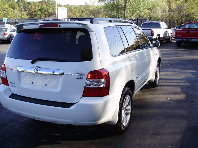 2006 Toyota Highlander Gladiator Conversion