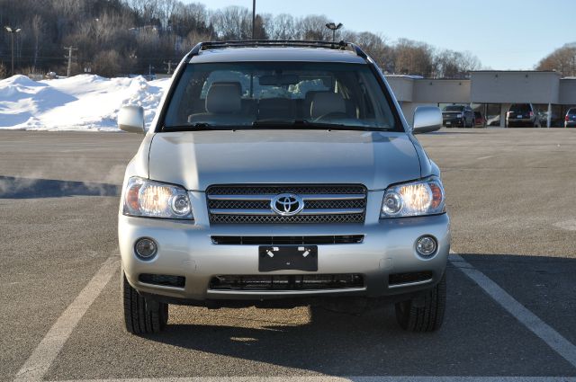 2006 Toyota Highlander Ram 3500 Diesel 2-WD