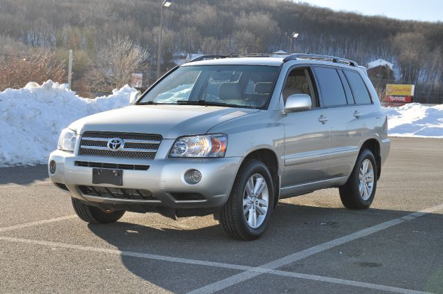 2006 Toyota Highlander Ram 3500 Diesel 2-WD