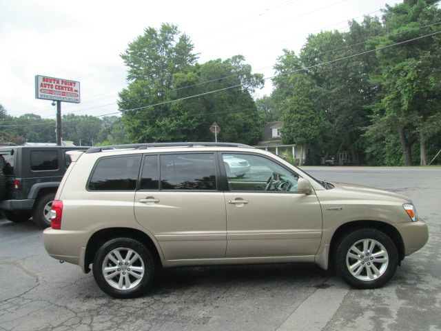 2006 Toyota Highlander Ram 3500 Diesel 2-WD