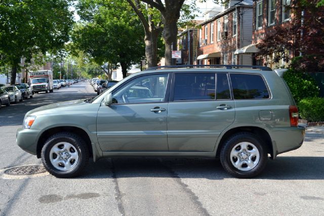 2007 Toyota Highlander Ram 3500 Diesel 2-WD