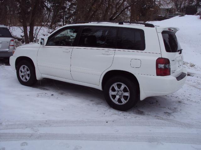 2007 Toyota Highlander MOON Roof, Finance From 3.9