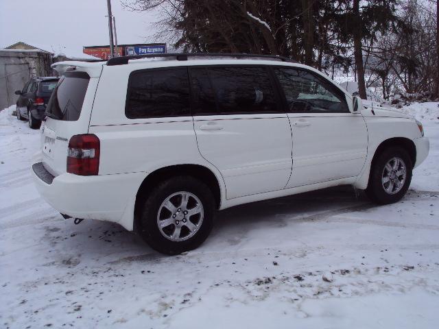 2007 Toyota Highlander MOON Roof, Finance From 3.9