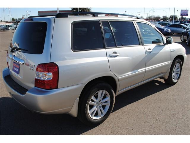 2007 Toyota Highlander Red Line