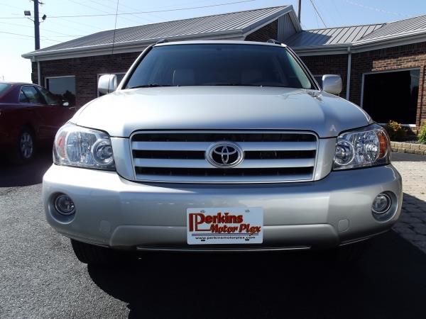 2007 Toyota Highlander MOON Roof, Finance From 3.9