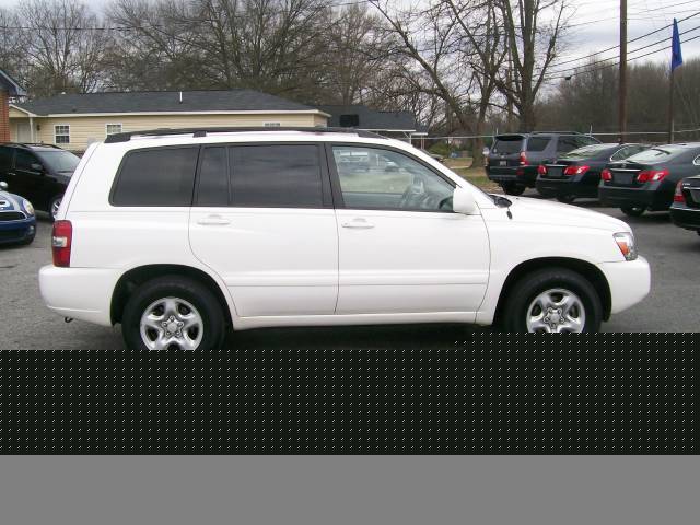 2007 Toyota Highlander MOON Roof, Finance From 3.9