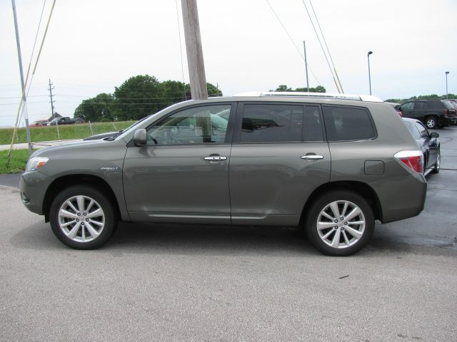 2008 Toyota Highlander Ram 3500 Diesel 2-WD